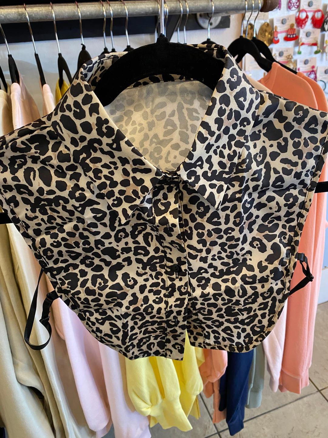 Chloe Collar in Leopard