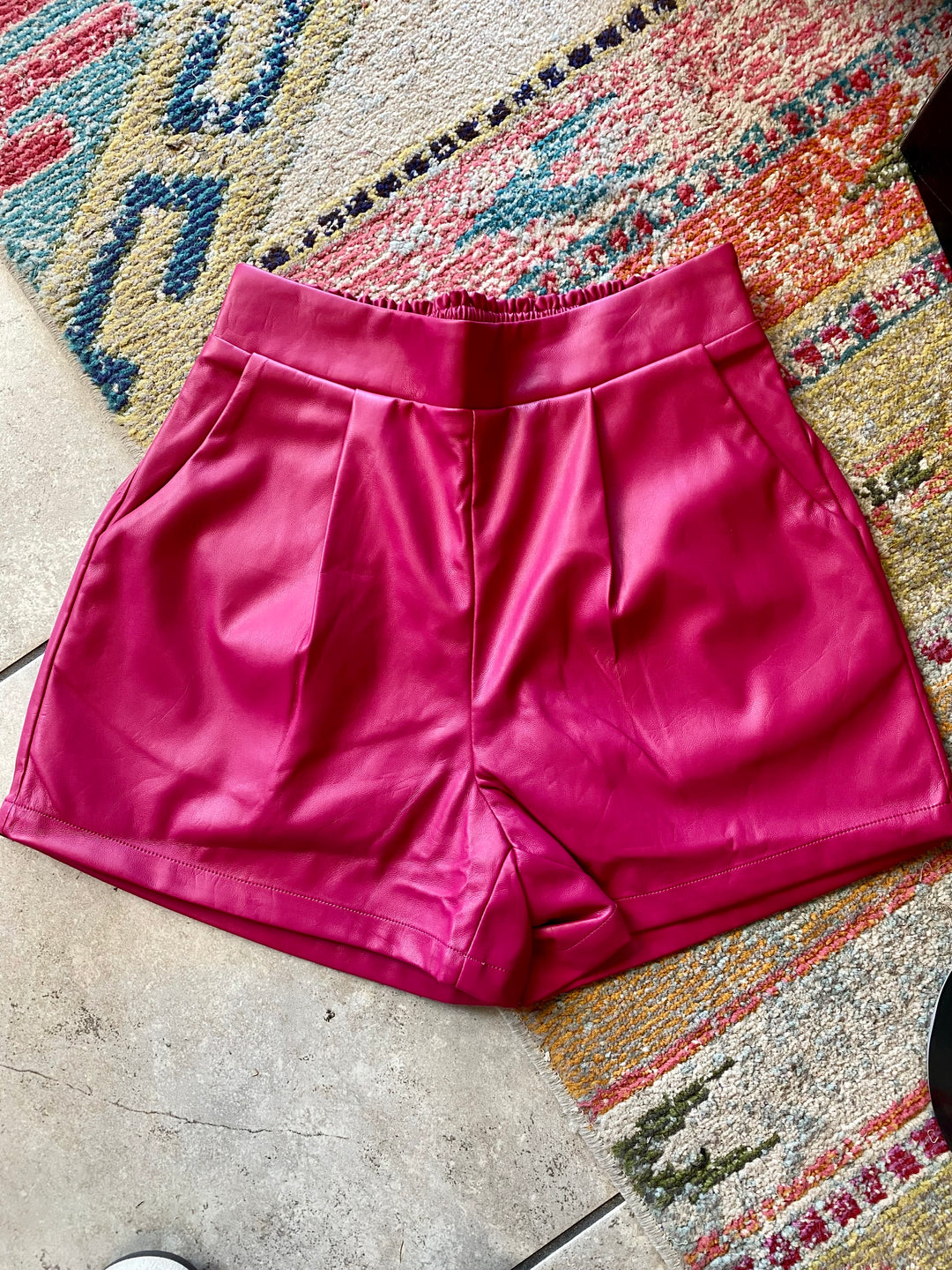 Lee Shorts in Magenta