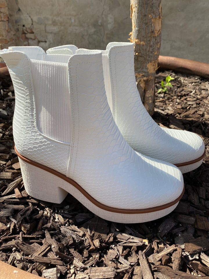 Lacey Boots in White