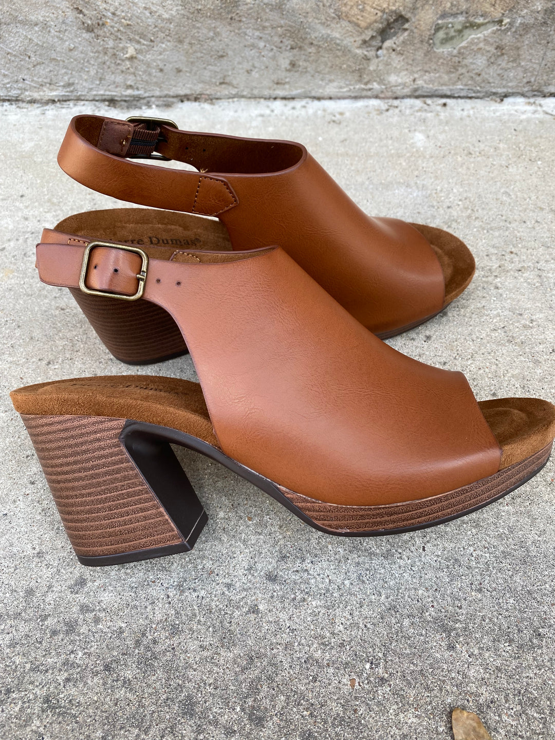 Jenny Open Toe in Cognac