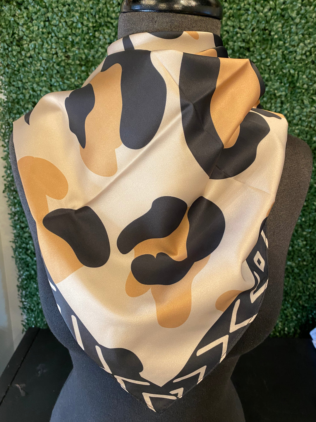Chatty Cheetah Wild Rag
