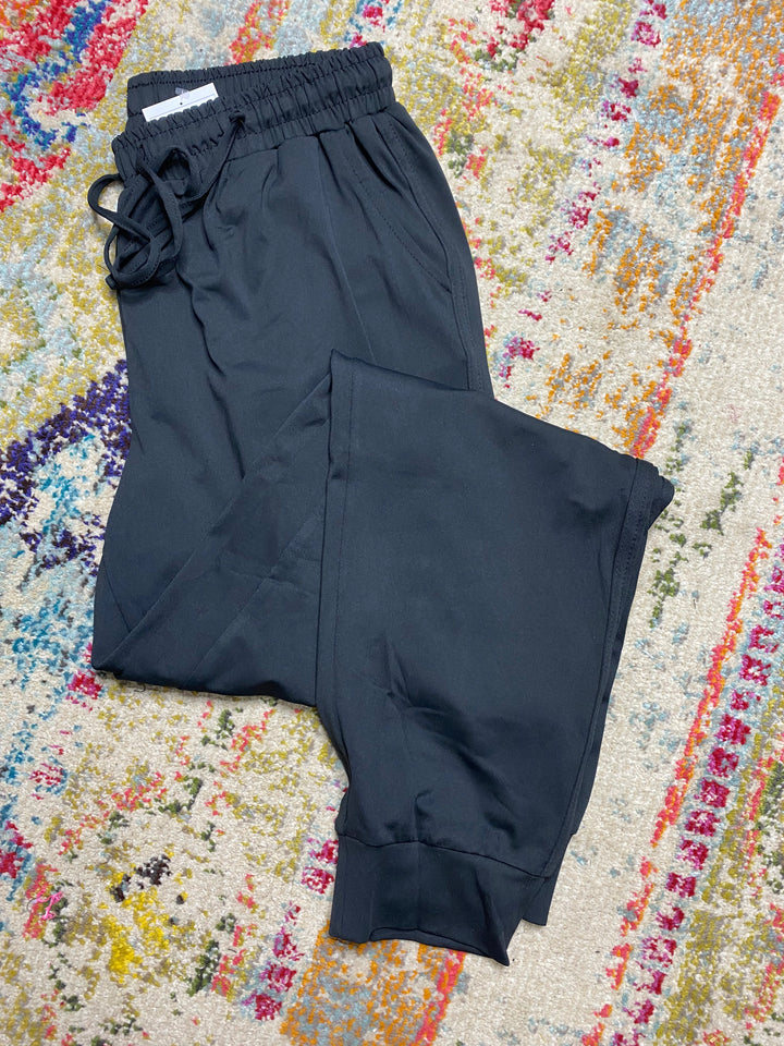 Everyday Jogger in Black