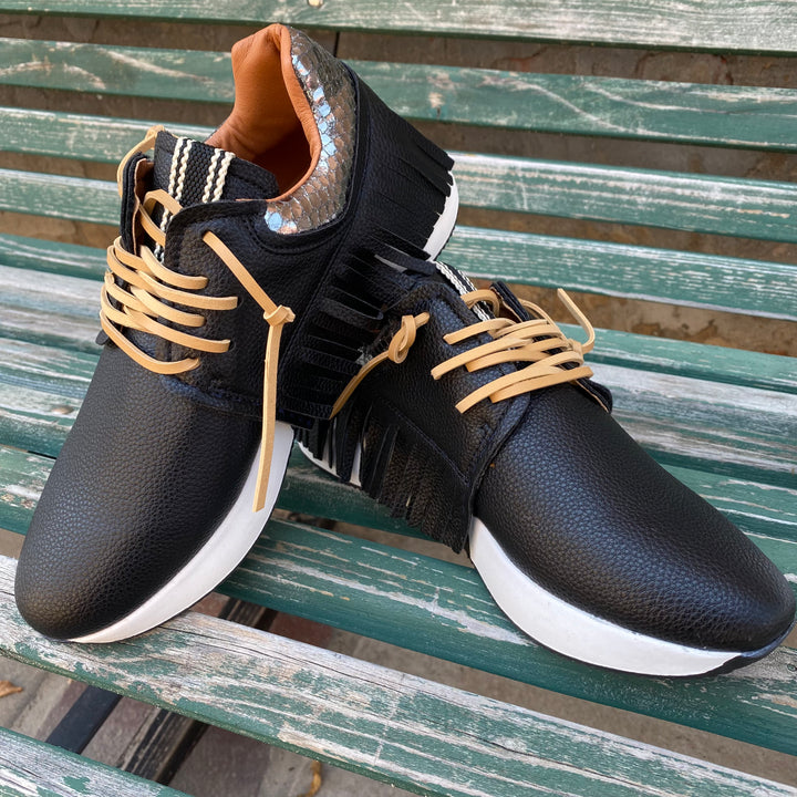 Pepa Sneaker in Black