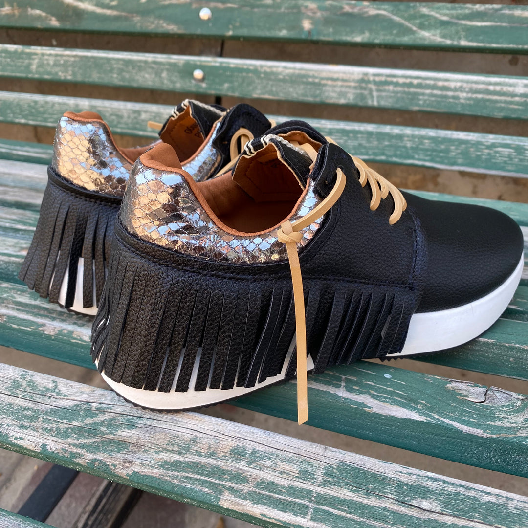 Pepa Sneaker in Black
